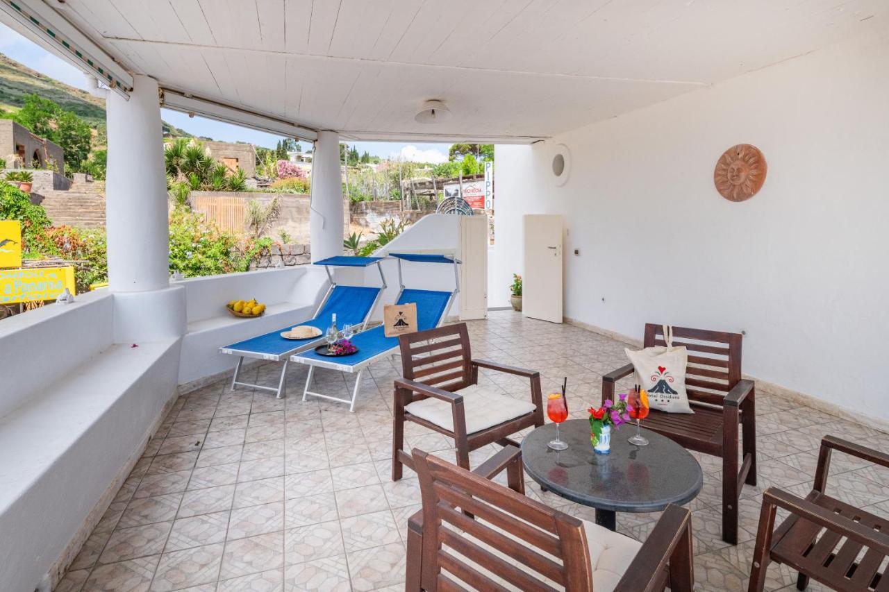 Stromboli Suite Apartment With Terrace Volcano & Sea View Extérieur photo
